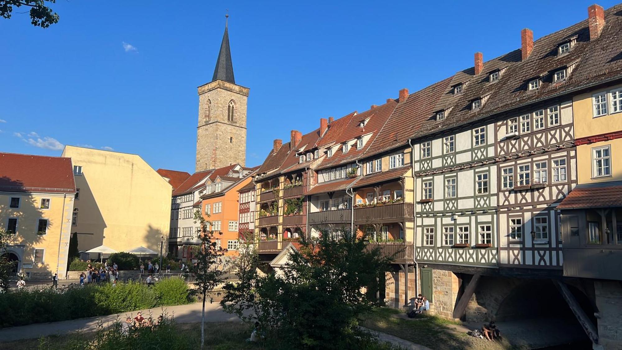 Ferienwohnung Schildblick Modernes Apartment Direkt In Der Altstadt Von Erfurt Nahe Der Kraemerbruecke - Beste Innenstadtlage Dış mekan fotoğraf