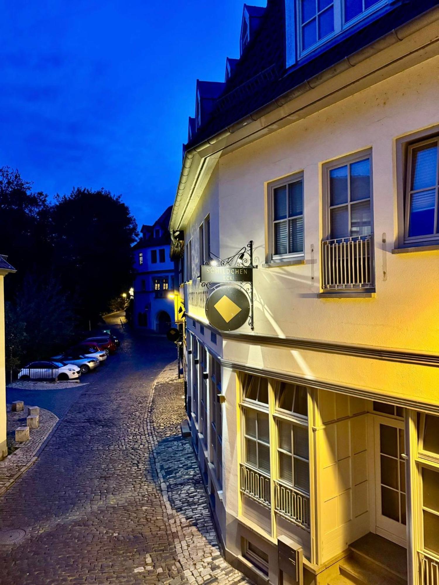 Ferienwohnung Schildblick Modernes Apartment Direkt In Der Altstadt Von Erfurt Nahe Der Kraemerbruecke - Beste Innenstadtlage Dış mekan fotoğraf