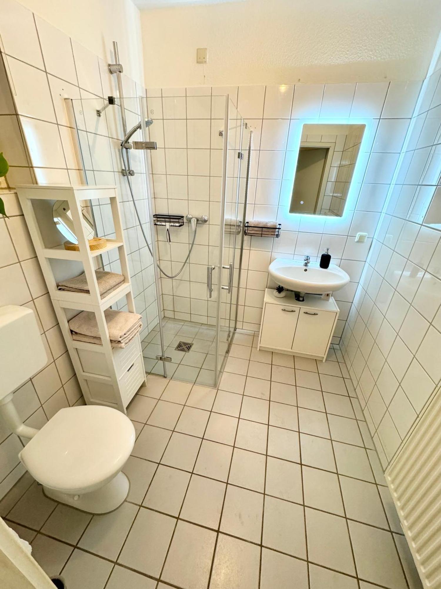 Ferienwohnung Schildblick Modernes Apartment Direkt In Der Altstadt Von Erfurt Nahe Der Kraemerbruecke - Beste Innenstadtlage Dış mekan fotoğraf