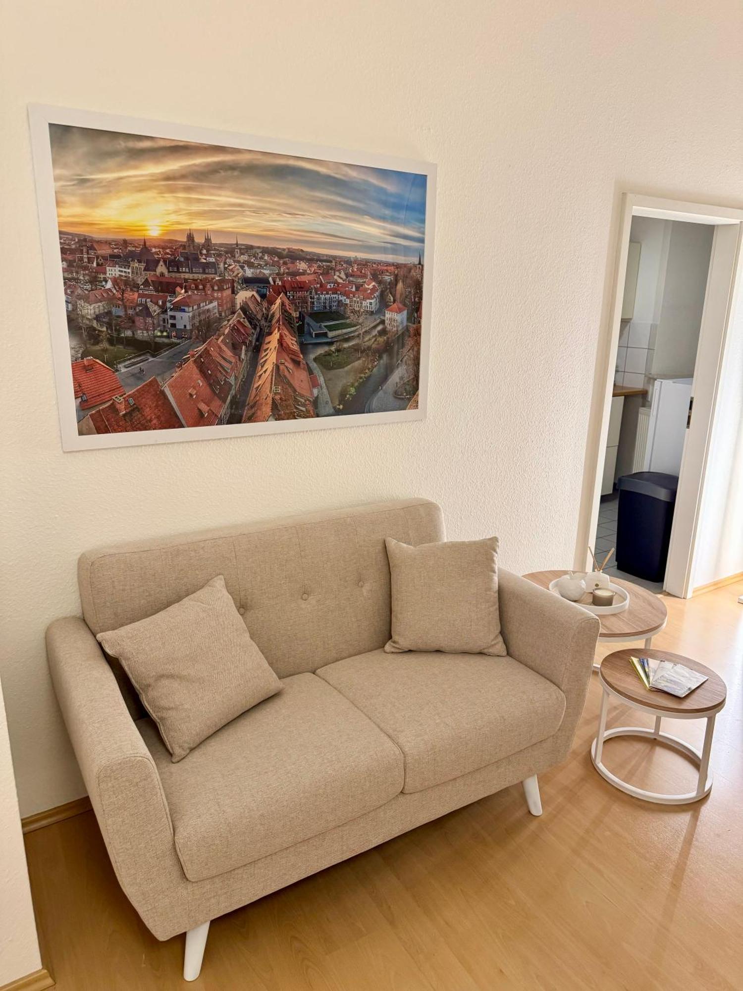 Ferienwohnung Schildblick Modernes Apartment Direkt In Der Altstadt Von Erfurt Nahe Der Kraemerbruecke - Beste Innenstadtlage Dış mekan fotoğraf