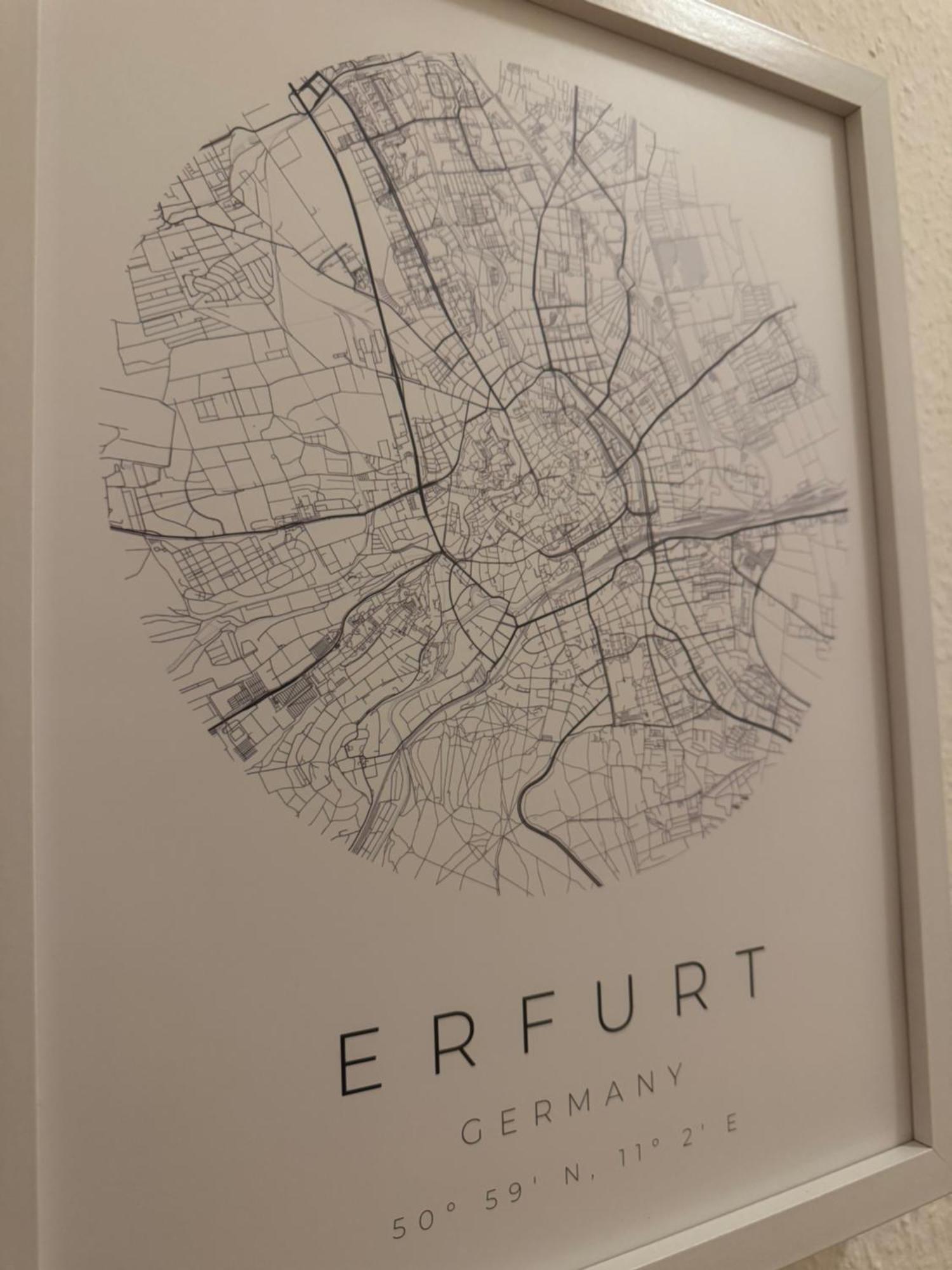 Ferienwohnung Schildblick Modernes Apartment Direkt In Der Altstadt Von Erfurt Nahe Der Kraemerbruecke - Beste Innenstadtlage Dış mekan fotoğraf